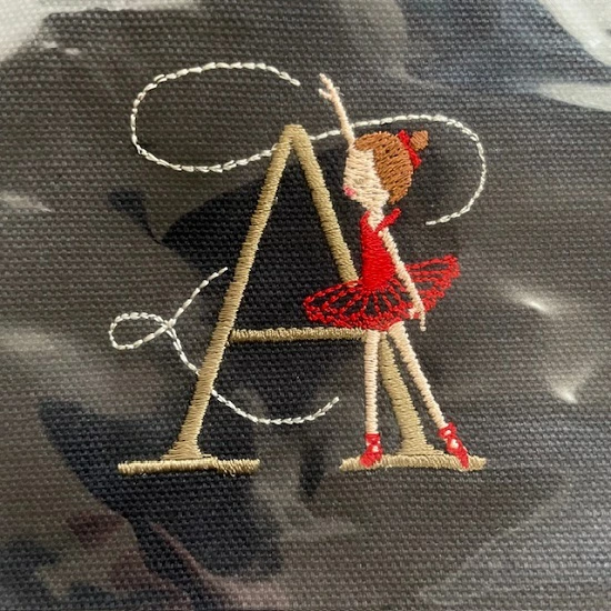 Shinzi Katoh シンジカトウ 】 バレエ イニシャル 刺繍入り
